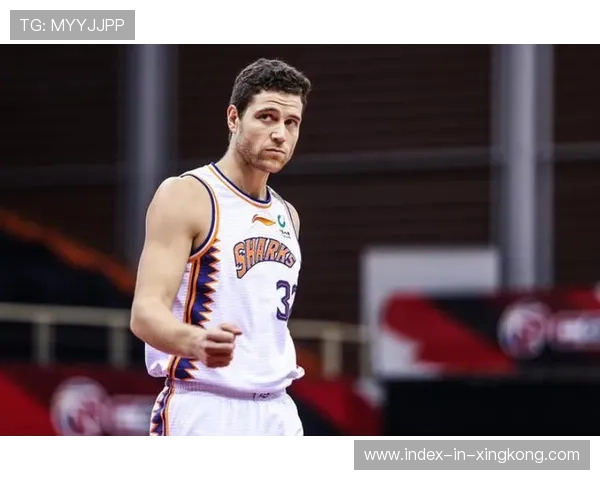 爵士队士气高昂,冲击季后赛席位,爵士队季后赛名单